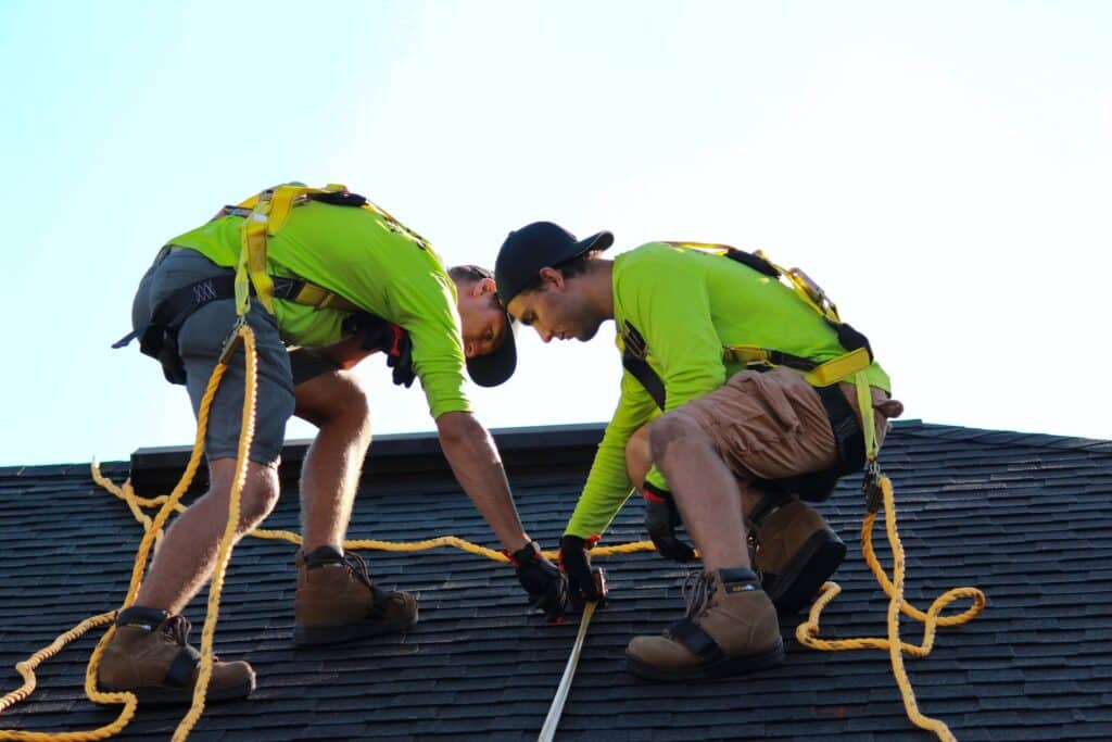 Beware of Fly-By-Night Roofers! Key Questions 