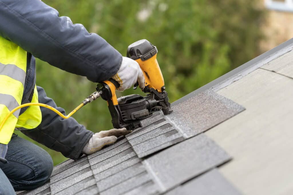 Beware of Fly-By-Night Roofers! Key Questions to Ask