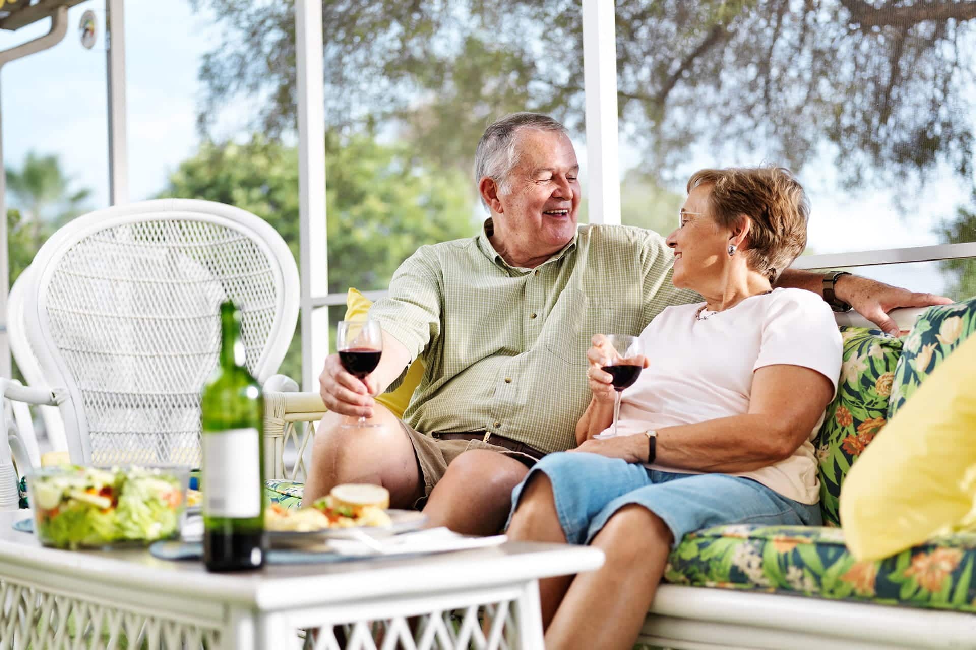 Enjoy the Outdoors Year-Round With Enclosed Patio Covers